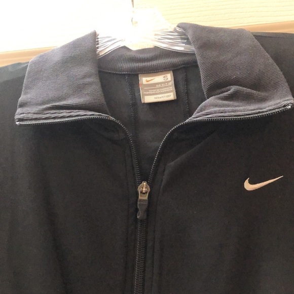 NIKE Zip Jacket - Picture 3 of 6